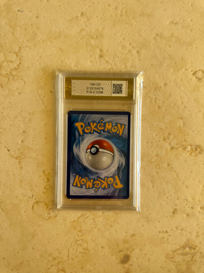 CHARIZARD 10 PLASMA STORM 2013 BASE HOLO PGC POKEMON PSA 136/135 PORTUGUESE SR