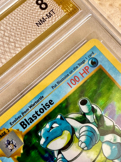 BLASTOISE SHADOWLESS PGC 8 BASE 1999 HOLO POKEMON PSA 2/102 CARD GEM MINT