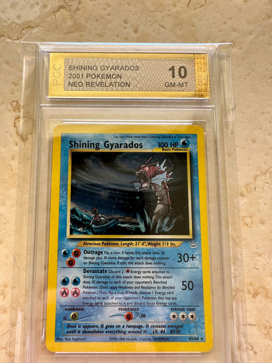 SHINING GYARADOS NEO REVELATION PGC 10 BASE HOLO PSA 2001 POKEMON 65/64 SWIRL